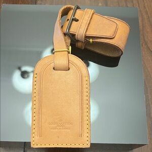 Louis Vuitton Brown/Tan Leather Luggage Tag with Strap